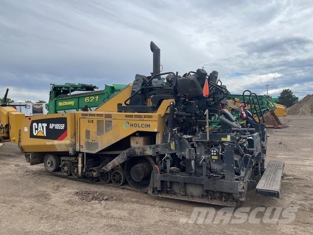 CAT AP1055F Espalhadoras de asfalto