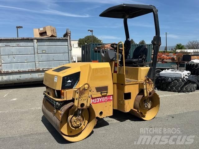 CAT CB24 Cilindros Compactadores tandem