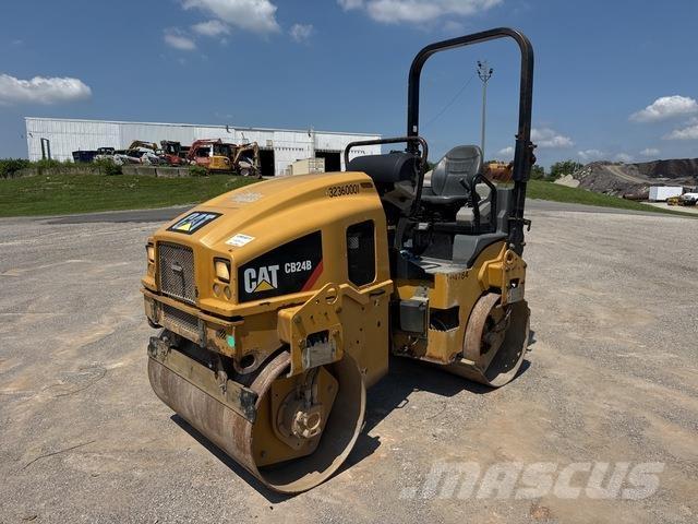 CAT CB24B Cilindros Compactadores tandem