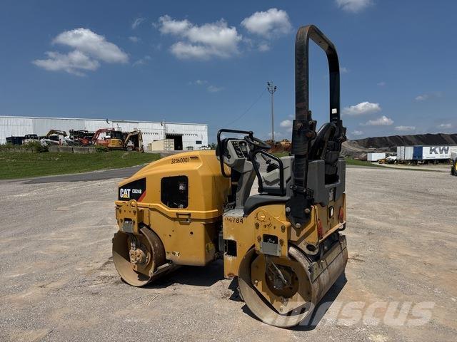 CAT CB24B Cilindros Compactadores tandem
