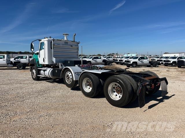 CAT CT660S Cavalos Mecânicos