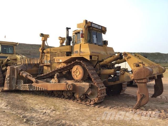 CAT D10R Dozers - Tratores rastos