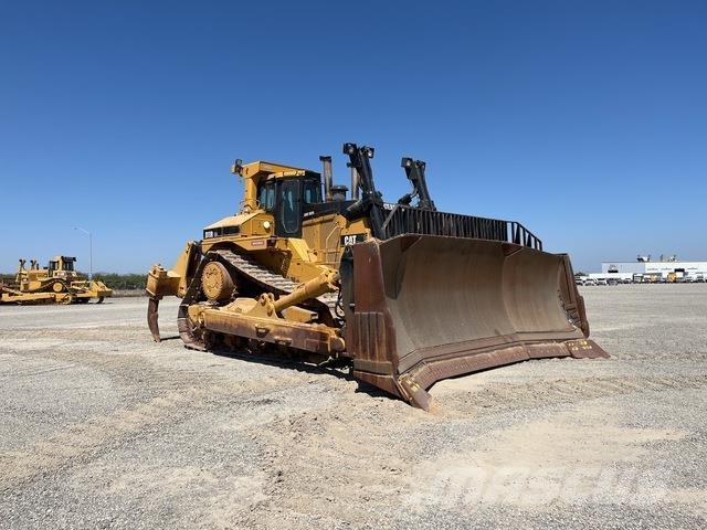 CAT D11R Dozers - Tratores rastos