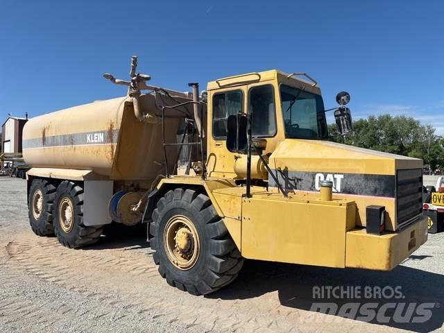 CAT D250 Auto-tanques