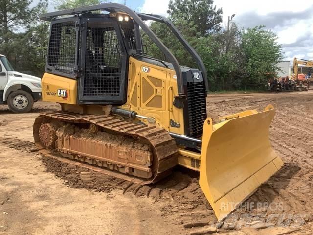 CAT D3 Dozers - Tratores rastos