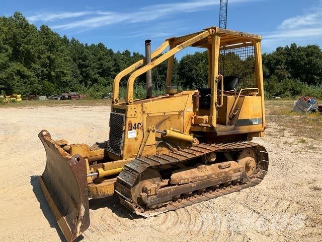 CAT D4C Dozers - Tratores rastos