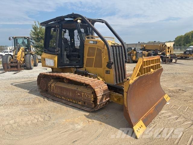 CAT D5K2 XL Dozers - Tratores rastos