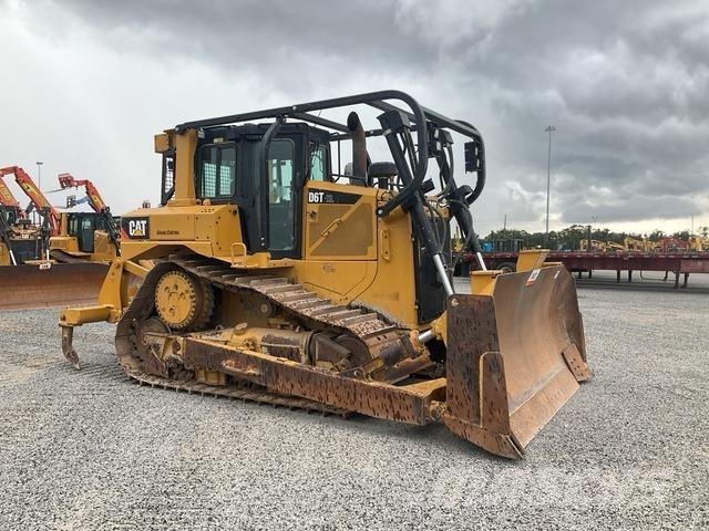 CAT D6T XL Dozers - Tratores rastos