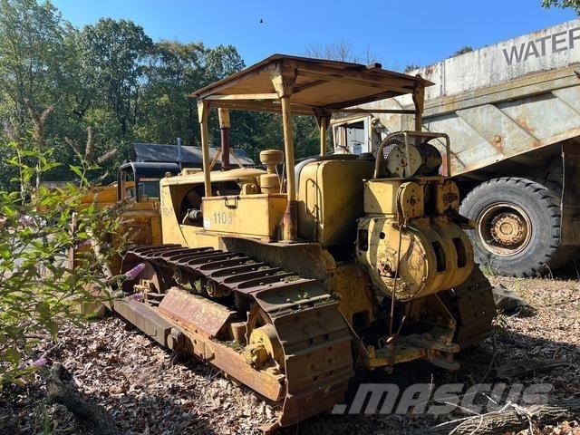CAT D7 Dozers - Tratores rastos