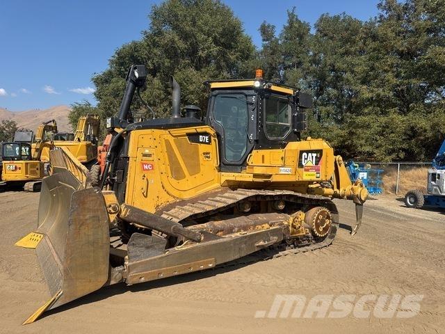 CAT D7E Dozers - Tratores rastos