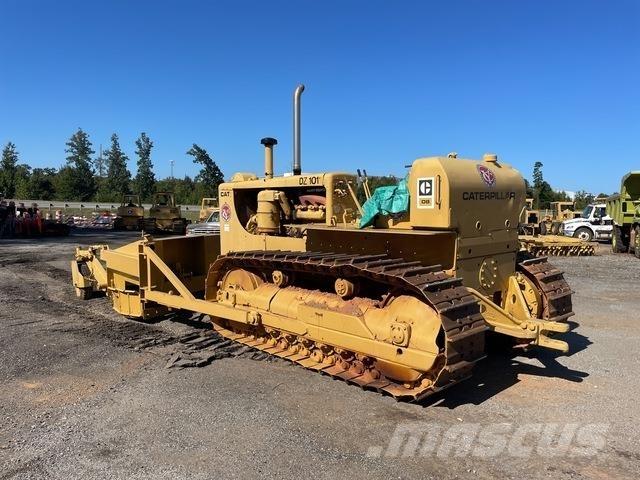 CAT D8 Dozers - Tratores rastos