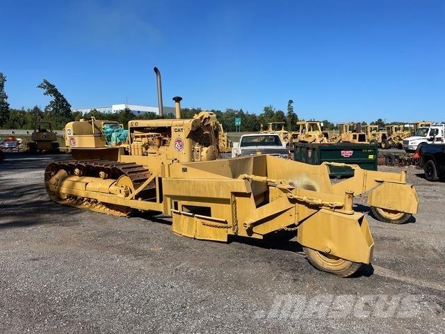 CAT D8 Dozers - Tratores rastos