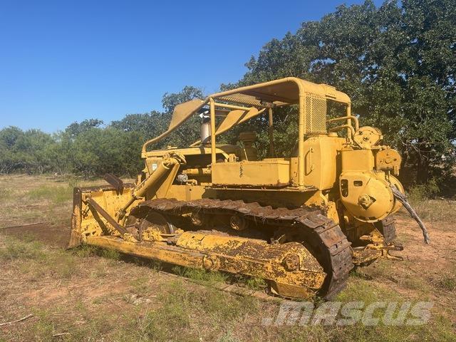 CAT D9G Dozers - Tratores rastos