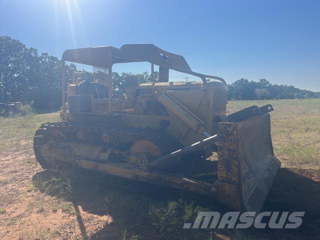 CAT D9G Dozers - Tratores rastos