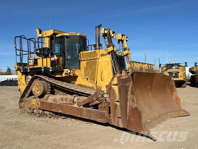 CAT D9T Dozers - Tratores rastos