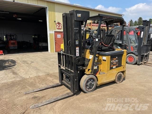 CAT E5000 Empilhadores eléctricos
