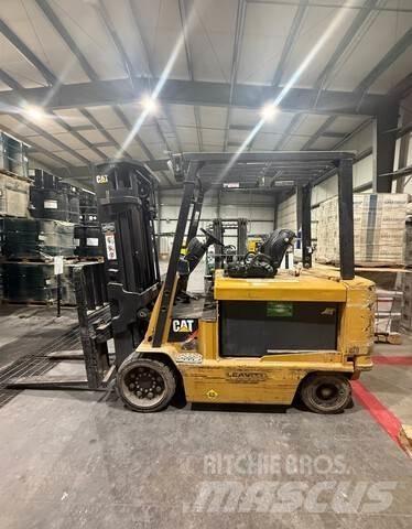 CAT E8000 Empilhadores eléctricos