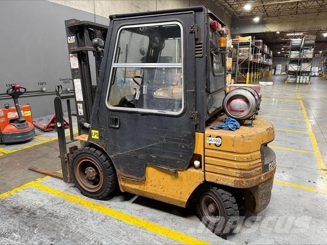 CAT GP25 Empilhadores - Outros