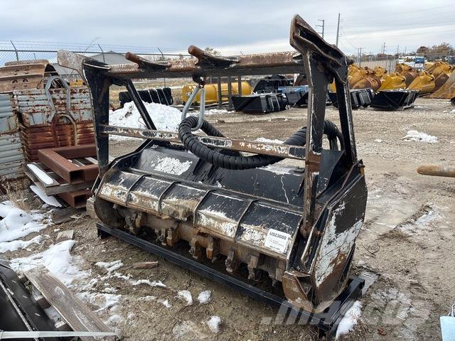 CAT HM418C Trituradoras florestais