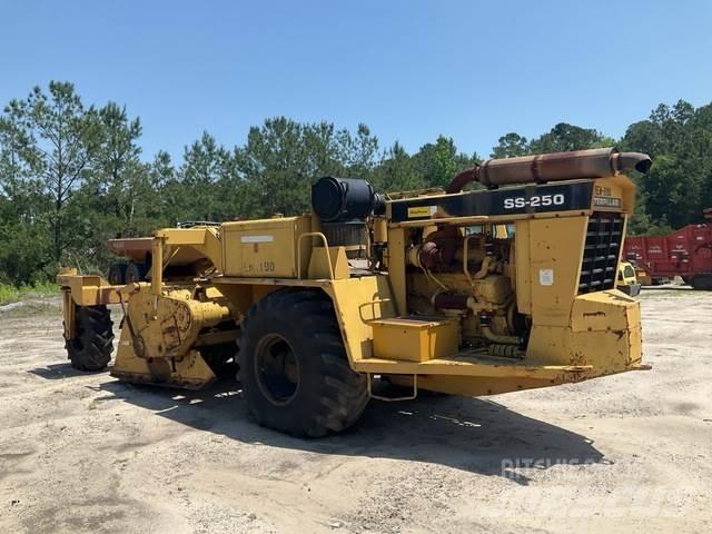 CAT SS-250 Compactadores para terra