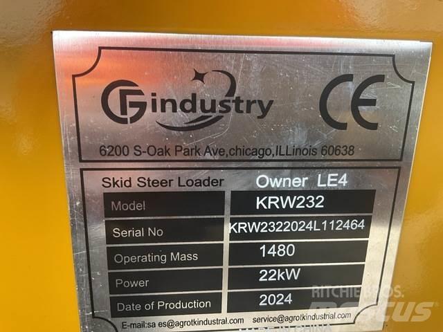 CFG KRW232 Minicarregadeiras