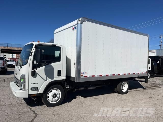 Chevrolet 4500 Caminhões de caixa fechada