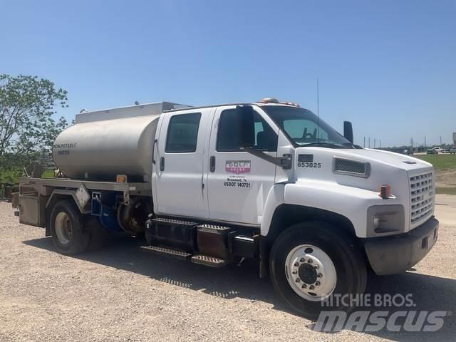 Chevrolet 7500 Auto-tanques