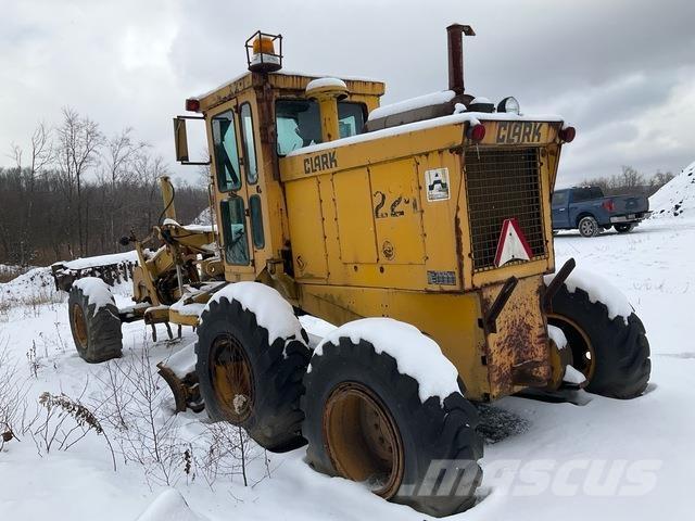 Clark S501 Motoniveladoras