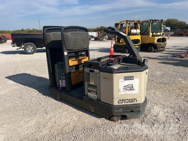 Crown TR4500 Tractores de reboque