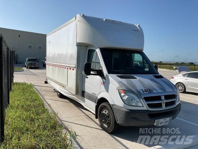 Dodge 3500 Caminhões de caixa fechada