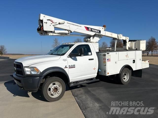 Dodge Ram 5500 Plataformas aéreas montadas em camião