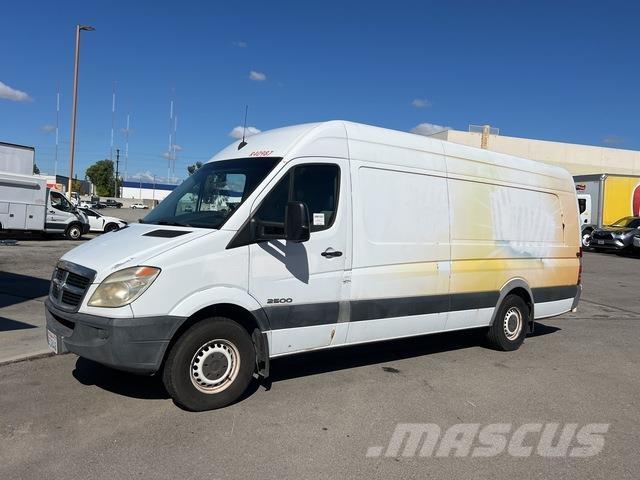 Dodge Sprinter Carrinhas de caixa fechada