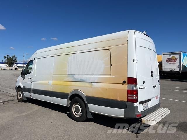 Dodge Sprinter Carrinhas de caixa fechada