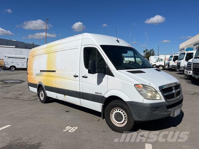 Dodge Sprinter Carrinhas de caixa fechada
