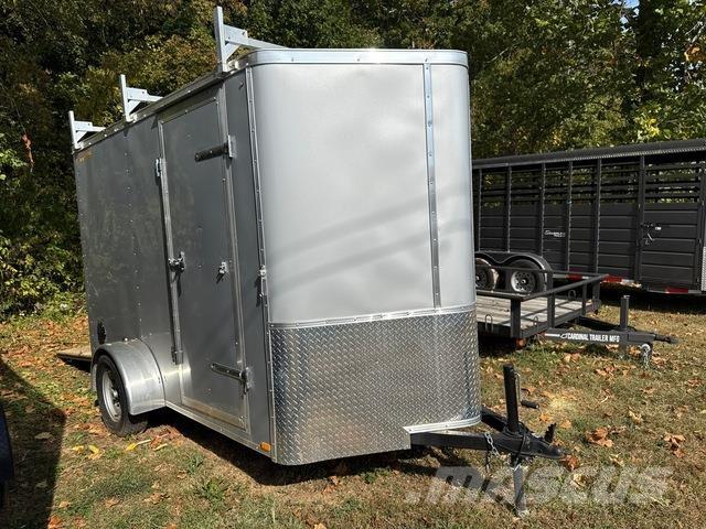  Doolittle Reboques de caixa fechada