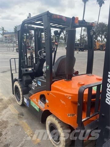 Doosan D30S7 Empilhadores - Outros