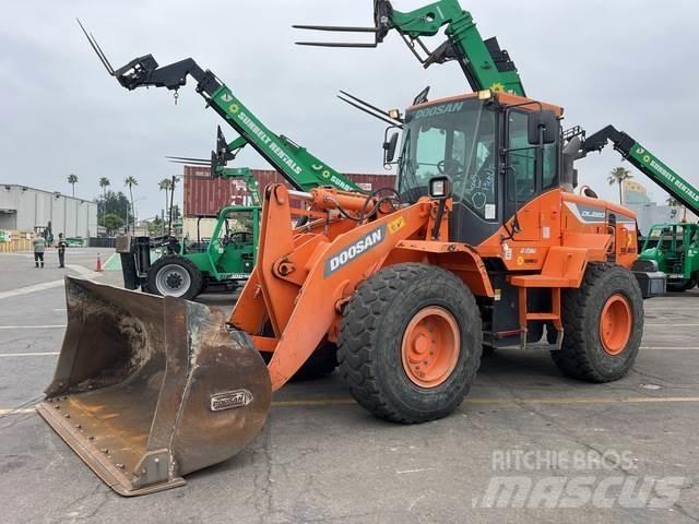 Doosan DL220-5 Carregadeiras de rodas