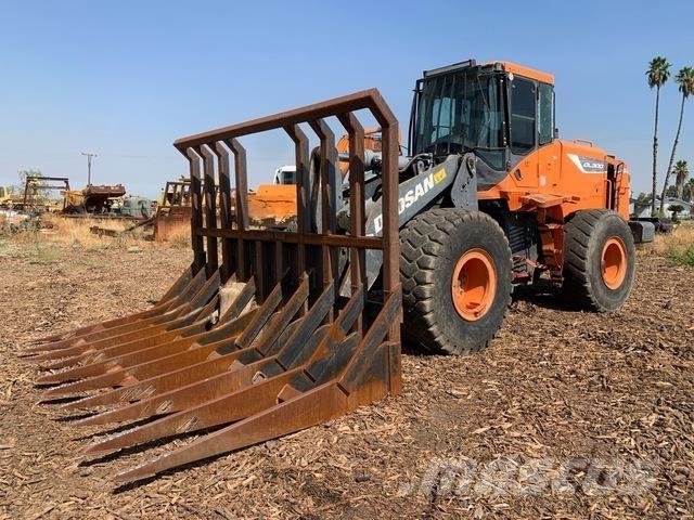 Doosan DL300-5 Carregadeiras de rodas