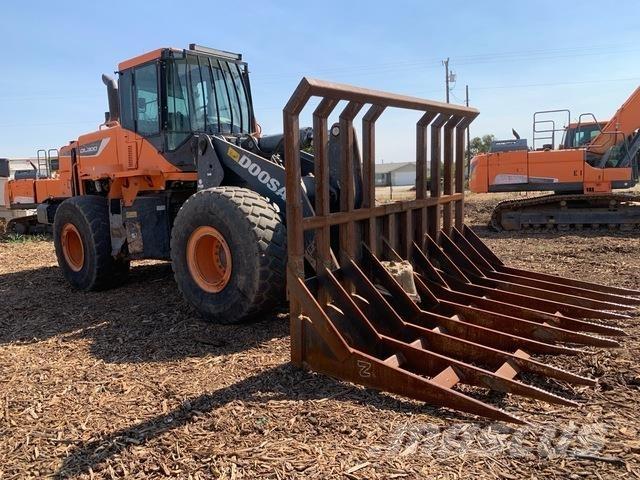 Doosan DL300-5 Carregadeiras de rodas