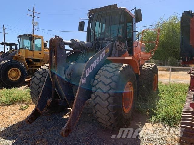 Doosan DL300-5 Carregadeiras de rodas