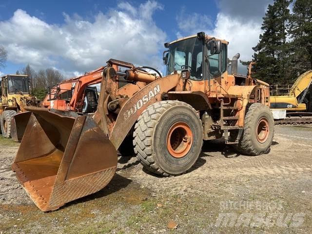 Doosan DL400 Carregadeiras de rodas
