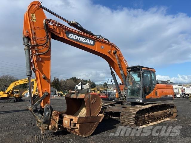 Doosan DX300LC Escavadeiras de esteiras