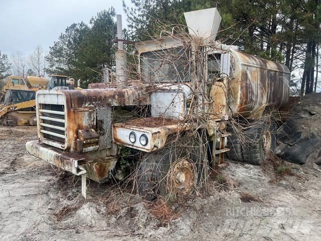  Eculid 207FD Auto-tanques