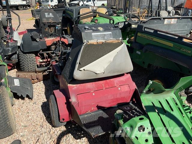 Exmark  Arejadores e escarificadores relvados