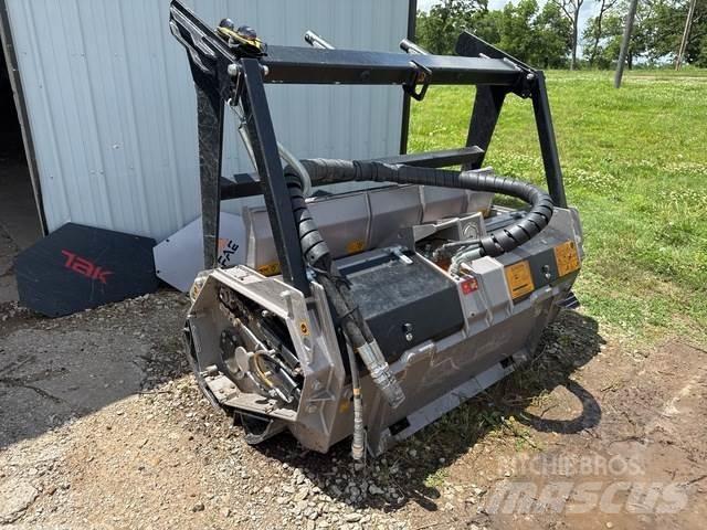 FAE 150 VT TAK Construção - Outros
