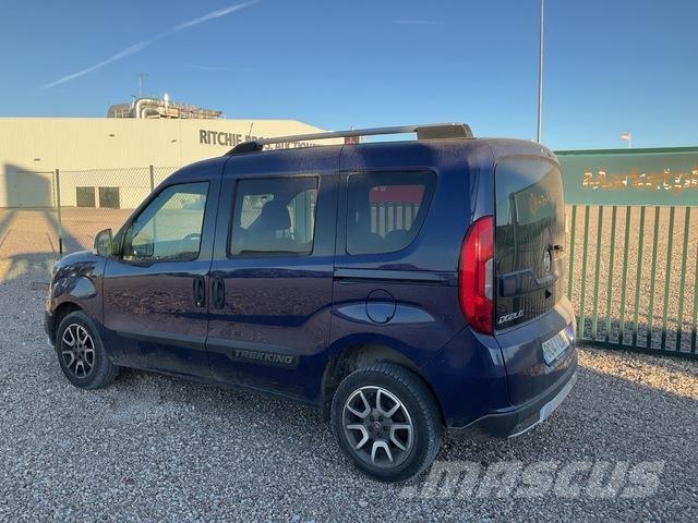 Fiat Doblo Automóvel