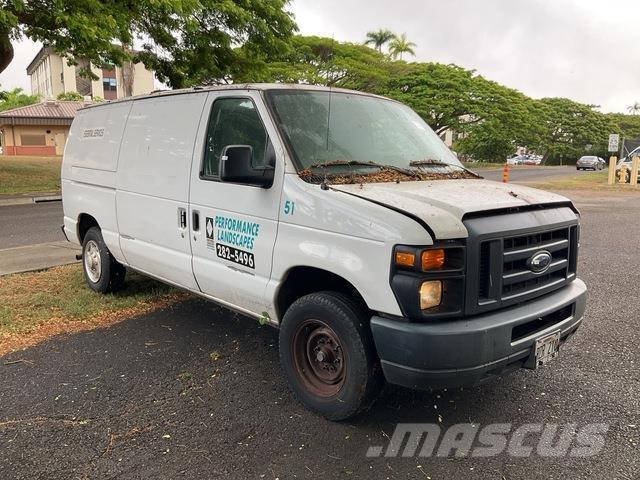 Ford E-150 Carrinhas de caixa fechada