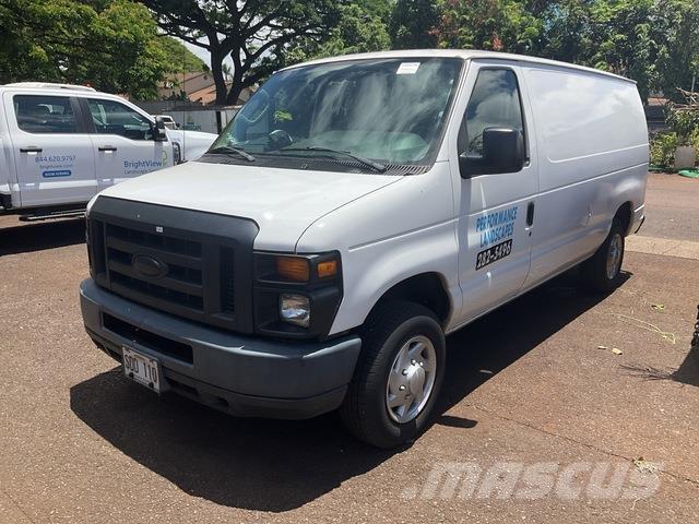 Ford E-150 Carrinhas de caixa fechada