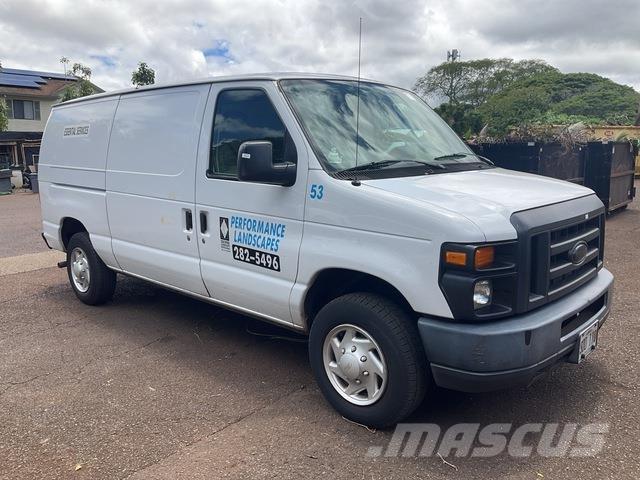 Ford E-150 Carrinhas de caixa fechada