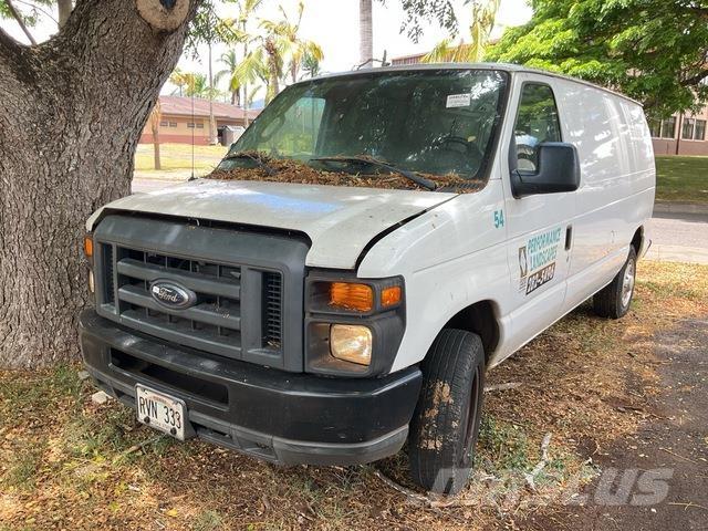 Ford E-150 Carrinhas de caixa fechada